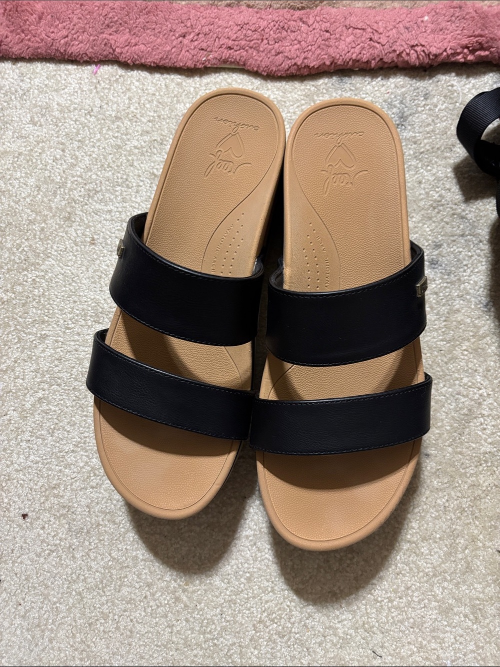 Reef Women's Black Double-Strap Slide Sandals with Tan Footbed. EUC